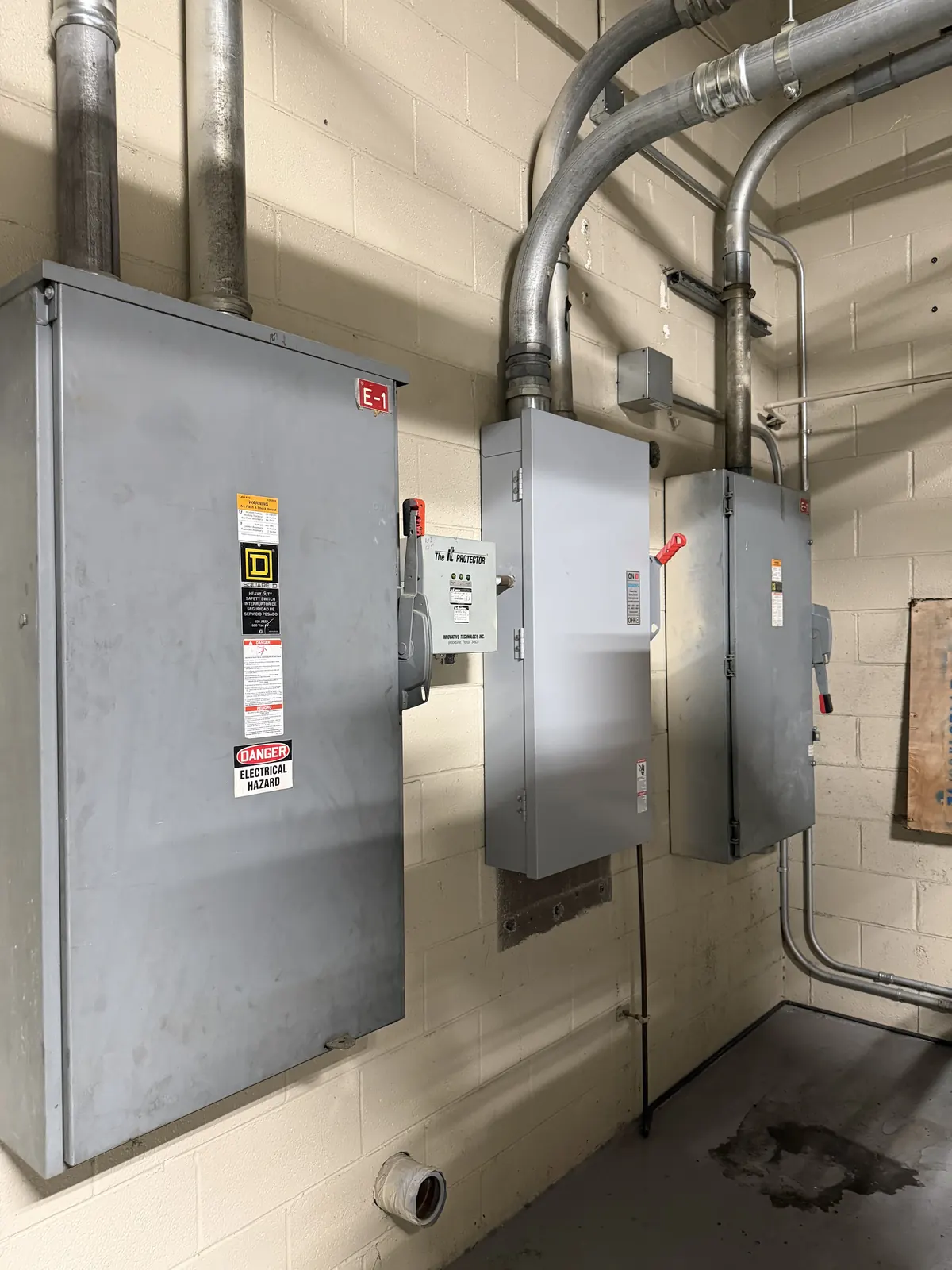 Electrical disconnects installed by CDS to power the air compressors
